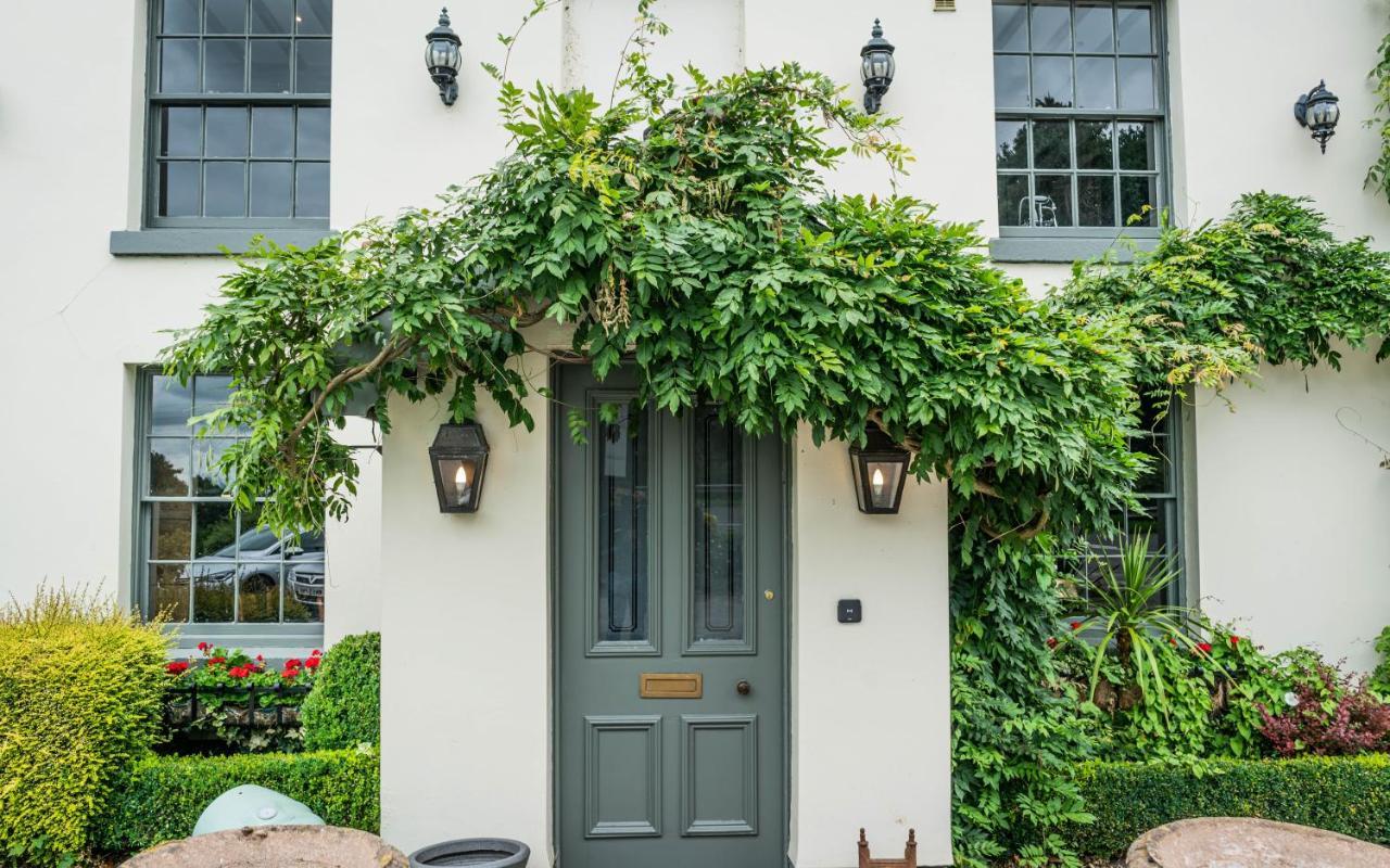 The Vicarage Hotel Holmes Chapel Kültér fotó