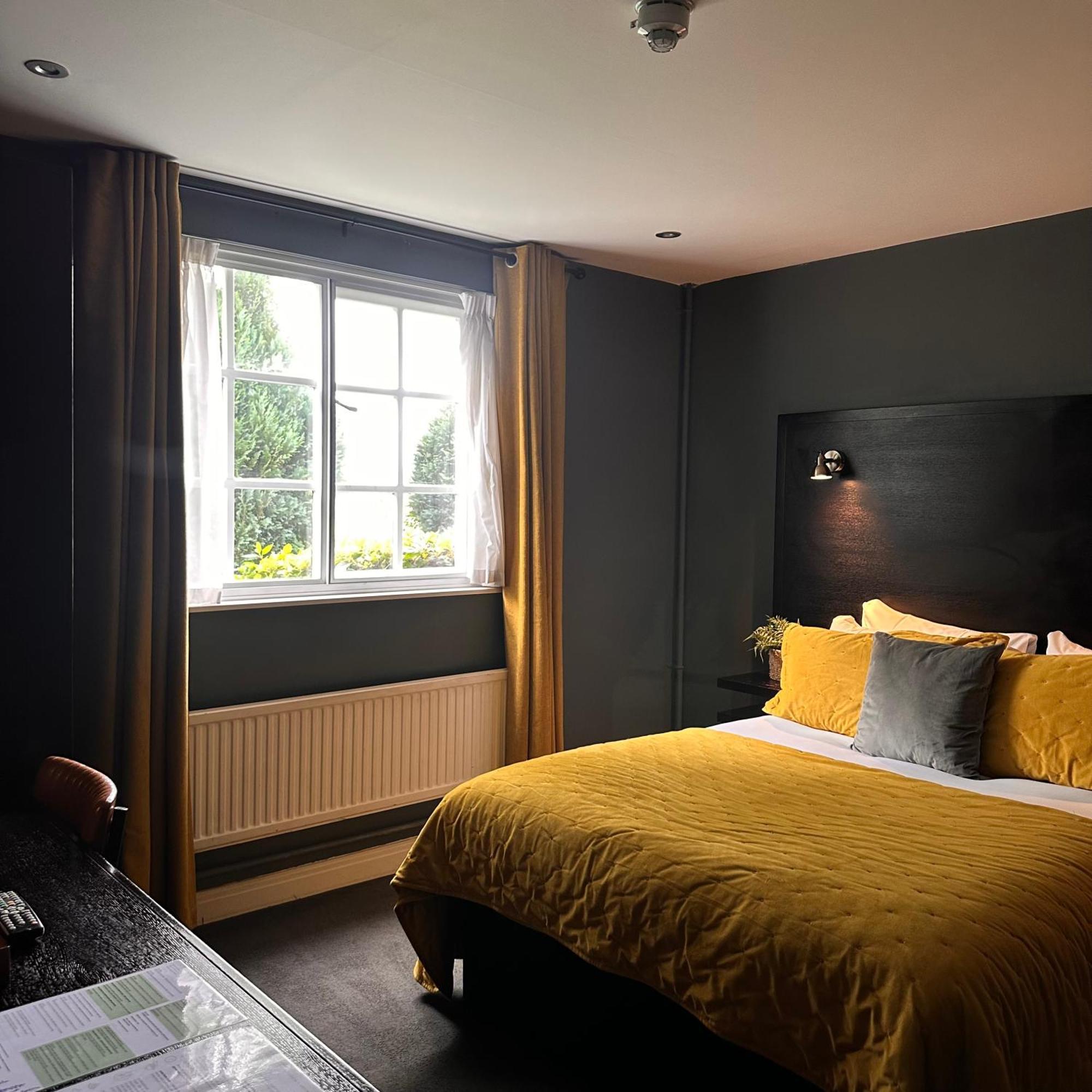 The Vicarage Hotel Holmes Chapel Kültér fotó